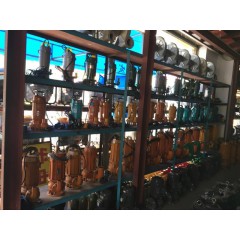 店內(nèi)展示